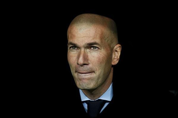 La Fédération Française de Football contacte Zidane !