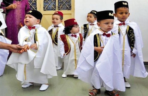 Ain Témouchent: Circoncision collective de 26 enfants