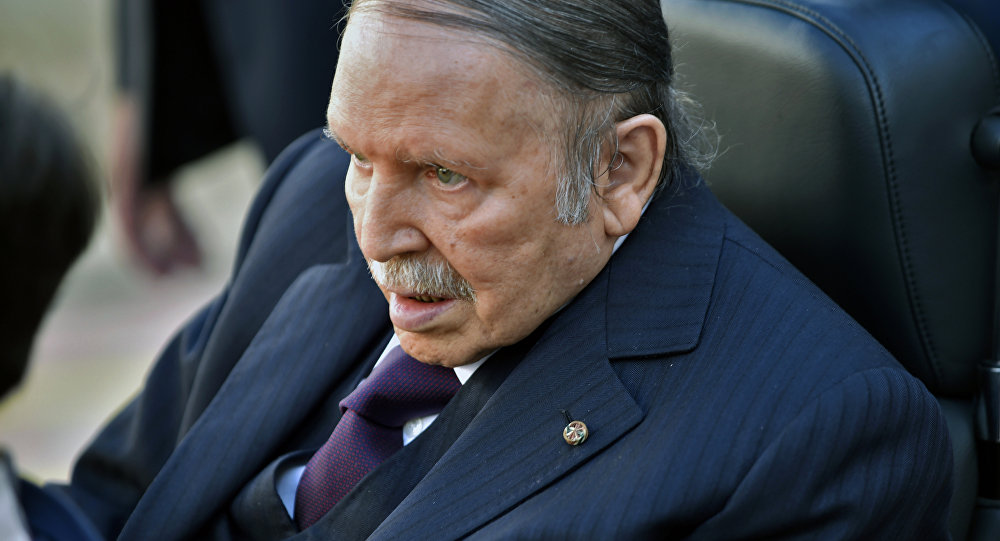 Le président Bouteflika appelle à la construction d’un front populaire solide
