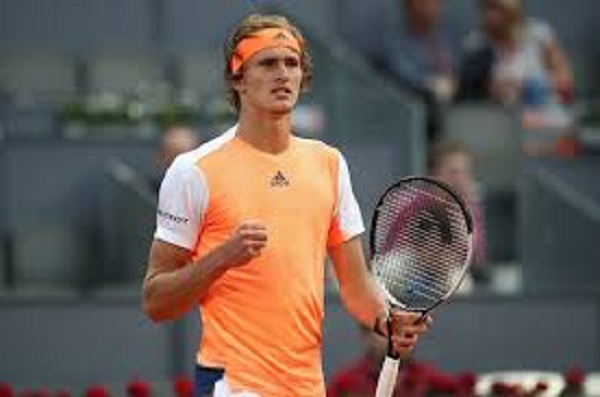 Tennis : tournoi de Roland-Garros: Zverev enfin en quarts, encore en cinq sets