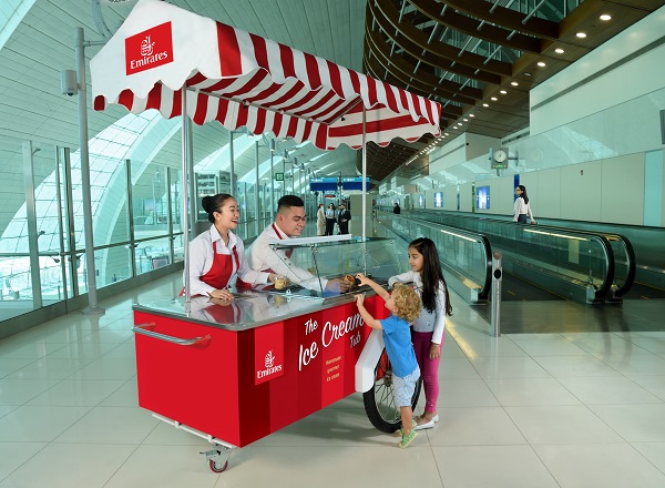 L’été se rafraîchit grâce au service de glaces gratuit d’Emirates