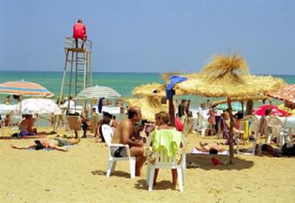 Les estivants monnayent leur tranquillité… : La mafia des plages sévit toujours!