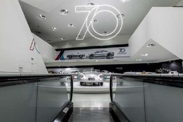 Porsche : Ouverture de l’exposition « 70 ans de voitures de sport Porsche »
