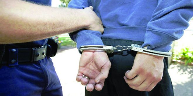 Khemis Miliana: arrestation de 3 revendeurs de drogue et saisie de 126 comprimés psychotropes
