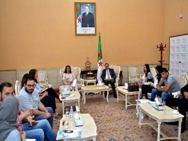 Emploi : Les jeunes entrepreneurs établis en France déterminés à transférer leurs expériences vers l’Algérie