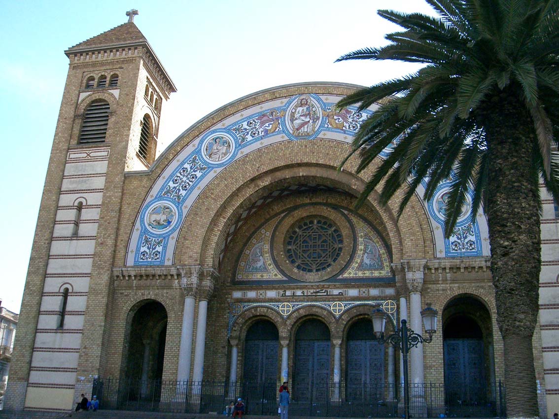 Réouverture de trois églises à Oran