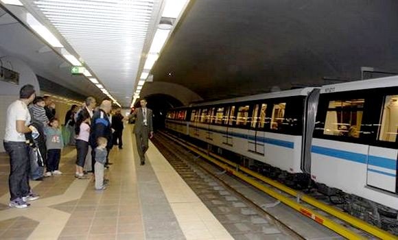 Métro d’Alger: renforcement de la flotte par douze nouvelles rames