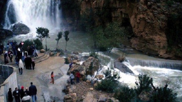 Les Tlemcéniens en quête d&rsquo;eau de source pour étancher leur soif