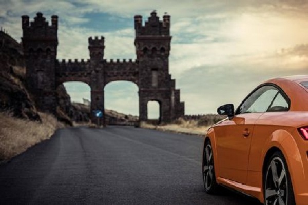 Audi : Premiers teasers et premières fuites de l’Audi TT restylée