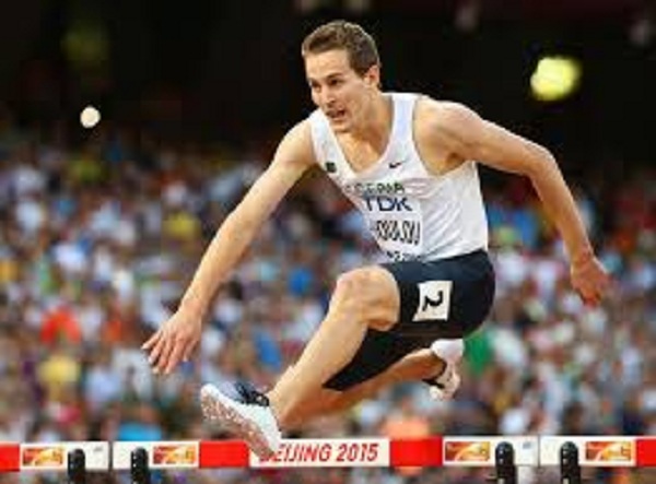 Athlétisme: Lahoulou fustige les responsables de la fédération