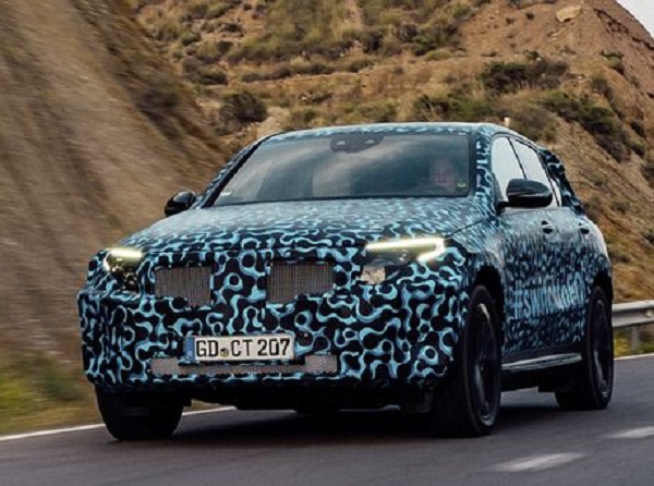 Mercedes-Benz : Le corssover EQC donne rendez-vous pour le 4 septembre