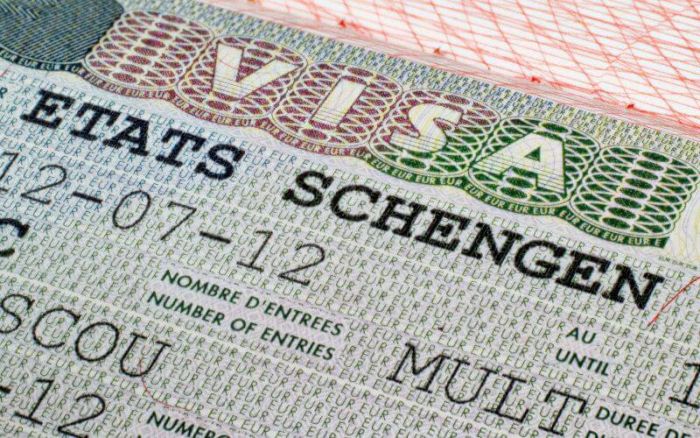 Cinq individus arrêtés pour formation d&rsquo;une bande spécialisée dans le trafic de dossiers de demandes de visa