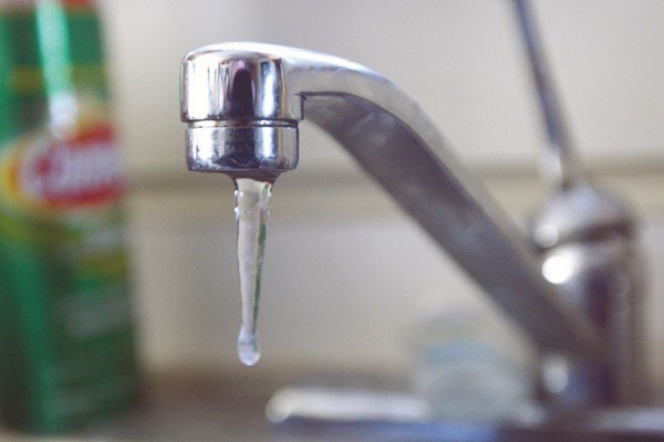 Cité Sellier (Hydra) : De l’eau au compte-gouttes