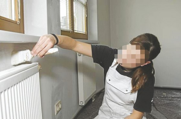 Le métier est exercé exclusivement par les hommes : Fatiha, première femme peintre à Sétif