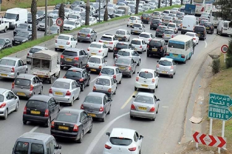 Alger: 30 projets routiers pour mettre fin aux embouteillages monstres!