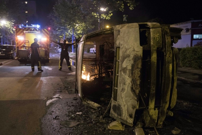 Jeune tué en France: 4e nuit de violences à Nantes