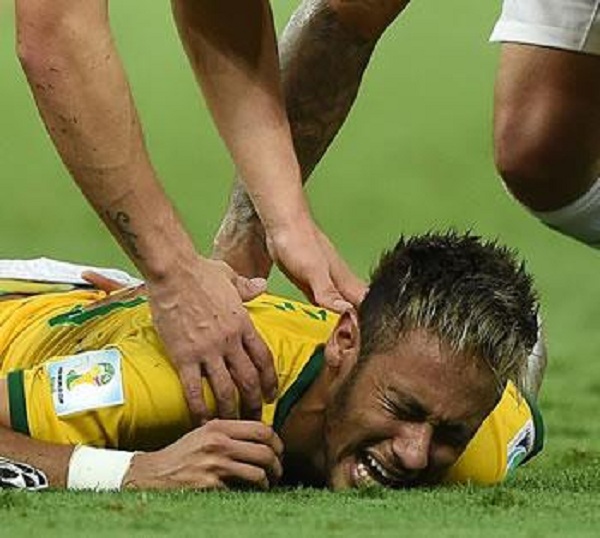 Au cœur du monde: la dernière chute de Neymar