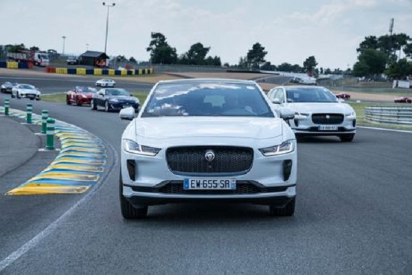 Jaguar Land Rover : Jaguar célèbre ses victoires au Mans