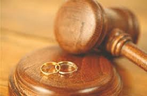 Vidéo: Le divorce en Algérie