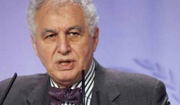 Sid Ahmed Ghozali : « Le peuple a été corrompu par le pouvoir »