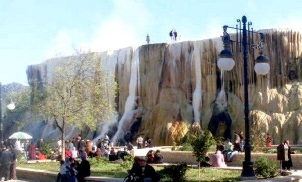 Été à Guelma : engouement sur les stations balnéaires et les cures à l’eau chaude