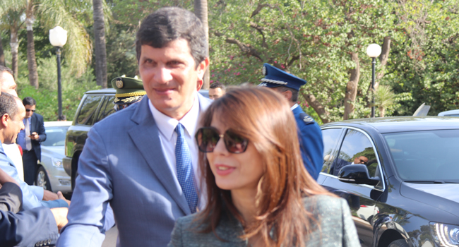 Mostaganem : Imane Houda Feraoun lance le système de la fibre optique à domicile
