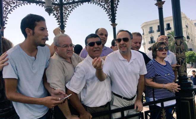 Un rassemblement réprimé à la place des martyrs