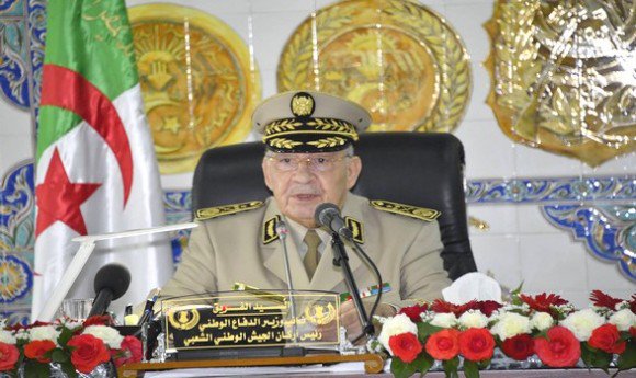 Gaïd Salah en visite de travail samedi à la 2ème Région militaire (MDN)