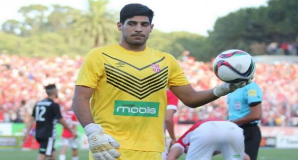 Il a eu une discussion avec ses dirigeants: Salhi restera finalement à la JSK