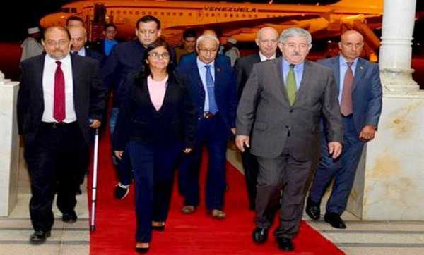 La vice-présidente vénézuélienne effectue une escale technique à Alger