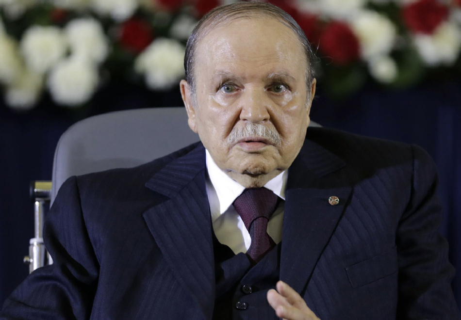Le discours du président Bouteflika dénonce les « aventuriers » et « les manœuvres malintentionnées »