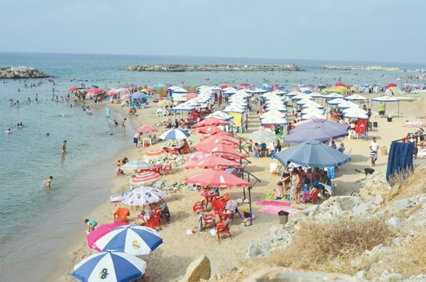 Les constantinois et les vacances: La grande évasion des aoûtiens