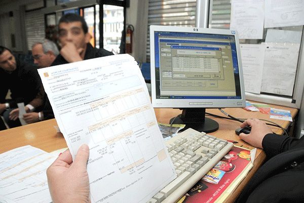 PLF 2019: pas de hausse des tarifs d’électricité, de l’eau et du carburant