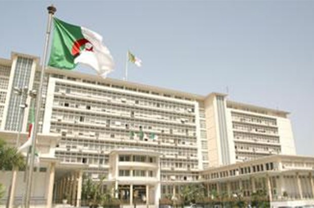 Alors que le blogueur Merzoug Touati est à son 37e jour de grève de la faim: Le silence “troublant” du gouvernement