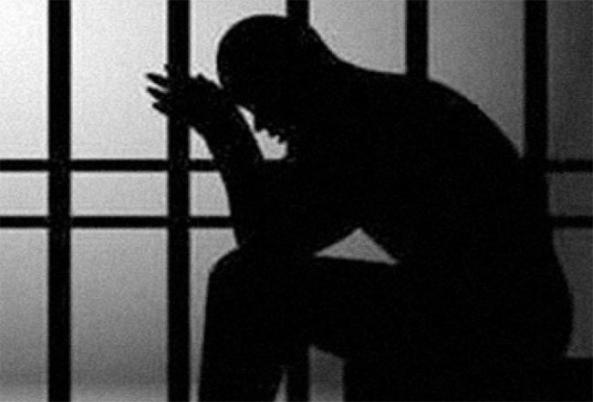 Alger : Un jeune tue sa mère et sa grand-mère