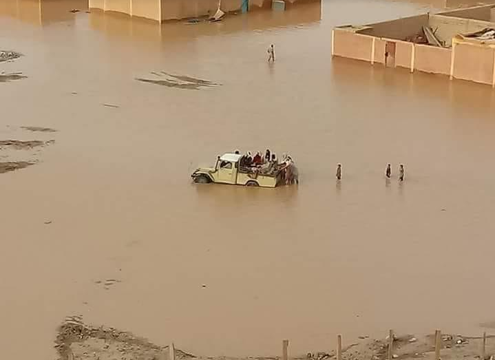 Photos – Intempéries à In Guezzam (Tamanrasset) : Des quartiers entiers submergés par les eaux