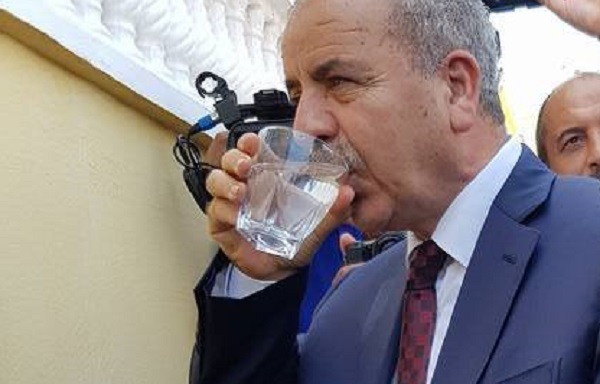 Necib: l&rsquo;eau du robinet, rigoureusement contrôlée et sa consommation est saine à 100%