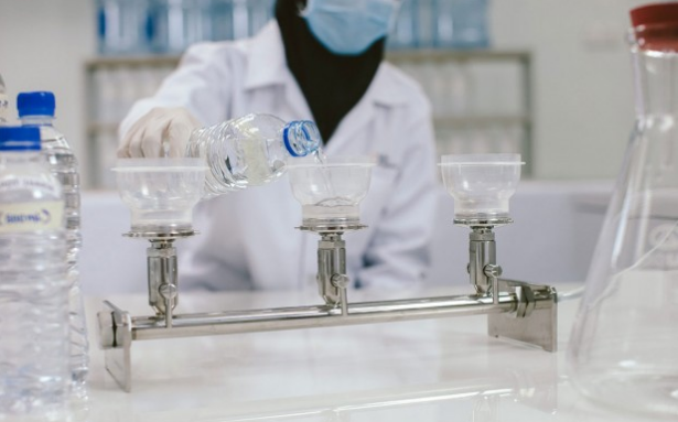 Déclarations des officiels sur le choléra: Le grand cafouillage