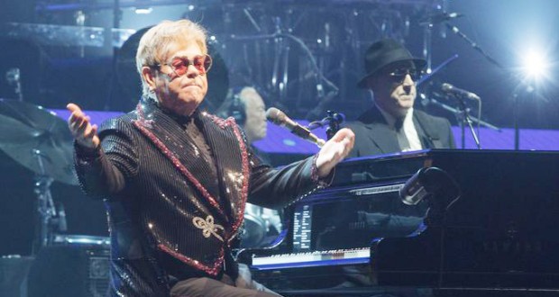 États-Unis : Elton John a inauguré sa grande tournée mondiale d’adieu