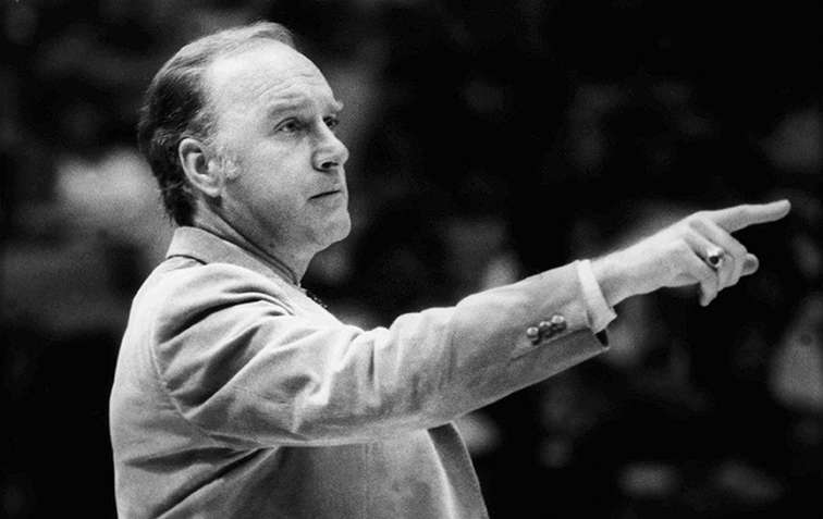 Ancien coach des Pacers et des Lakers, Jack McKinney est mort à 83 ans