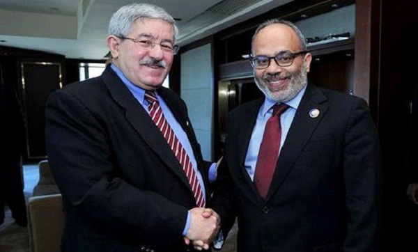 Ouyahia reçoit le Haut Représentant de l’UA pour les relations Union européenne-UA post-2020