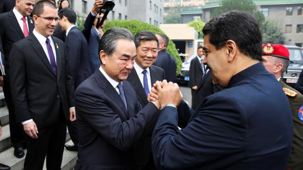 Venezuela: Nicolas Maduro obtient cinq milliards et des accords de la Chine
