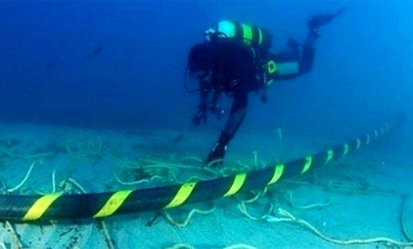 Les 2 nouveaux projets de câbles sous-marins de télécommunications renforceront le débit d’internet