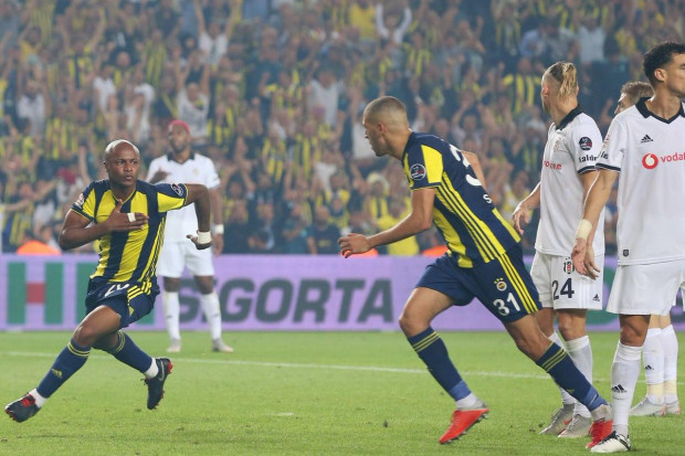 Fenerbahçe obtient le nul face au Besiktas. Benzia et Slimani titulaires