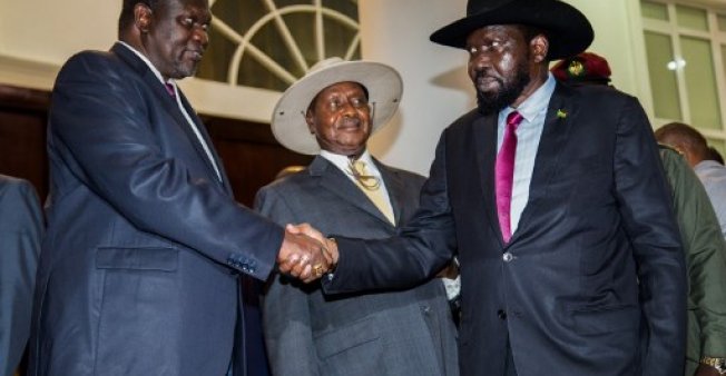 Soudan du Sud: les belligérants signent un accord de paix