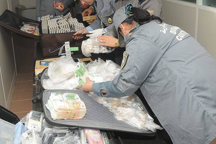 Une tentative de transfert illégal de devises déjouée au Port de Bejaia