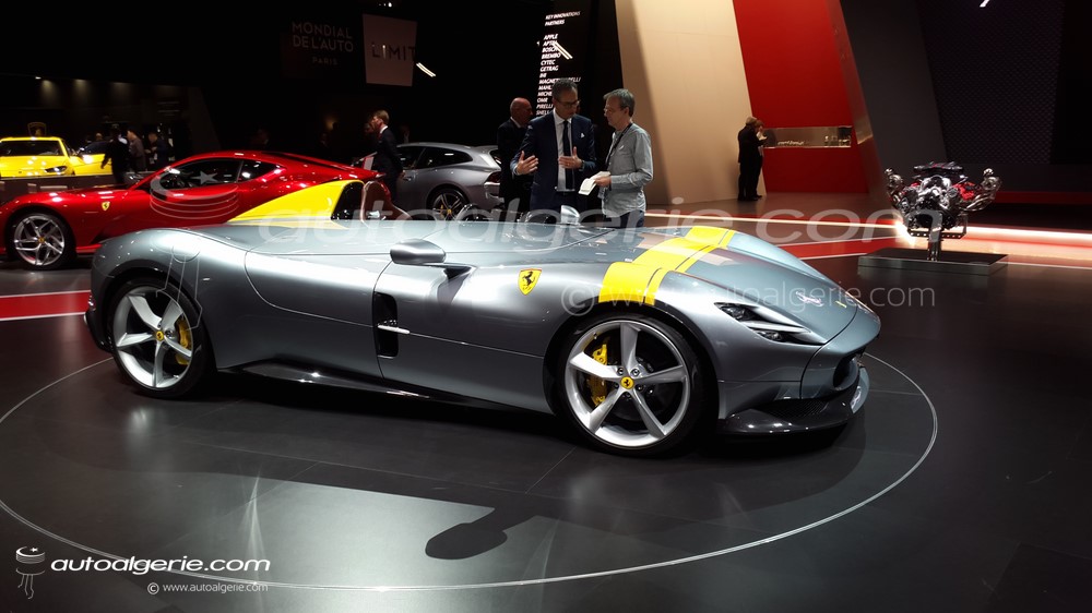 Mondial de Paris 2018-Live : Monza SP1 et Monza SP2, vedettes du stand Ferrari