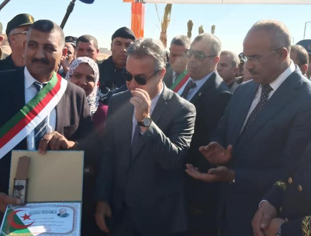 Bedoui et Temmar lancent depuis Biskra l’opération de distribution de plus 85 000 logements à travers le pays