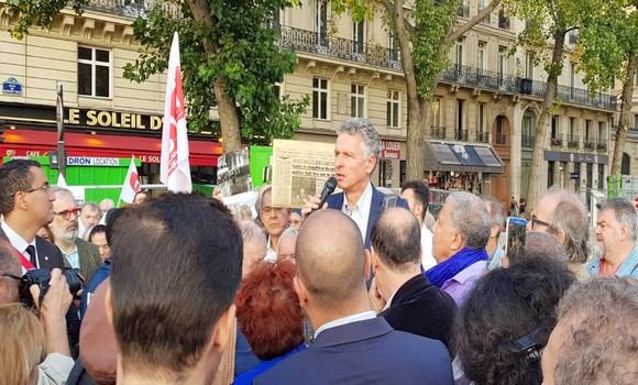 Les participants au rassemblement à Paris insistent sur la reconnaissance officielle des crimes