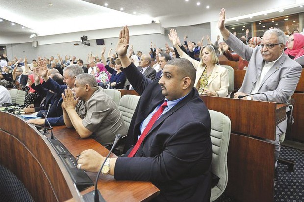 Débat sur le prix référentiel du baril à la commission « finances » de l’APN : Des députés veulent un prix au-delà de 50 dollars